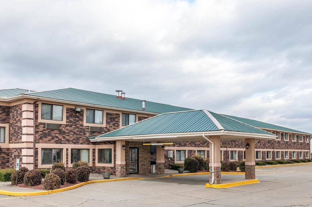 Quality Inn & Suites Danville Exterior foto