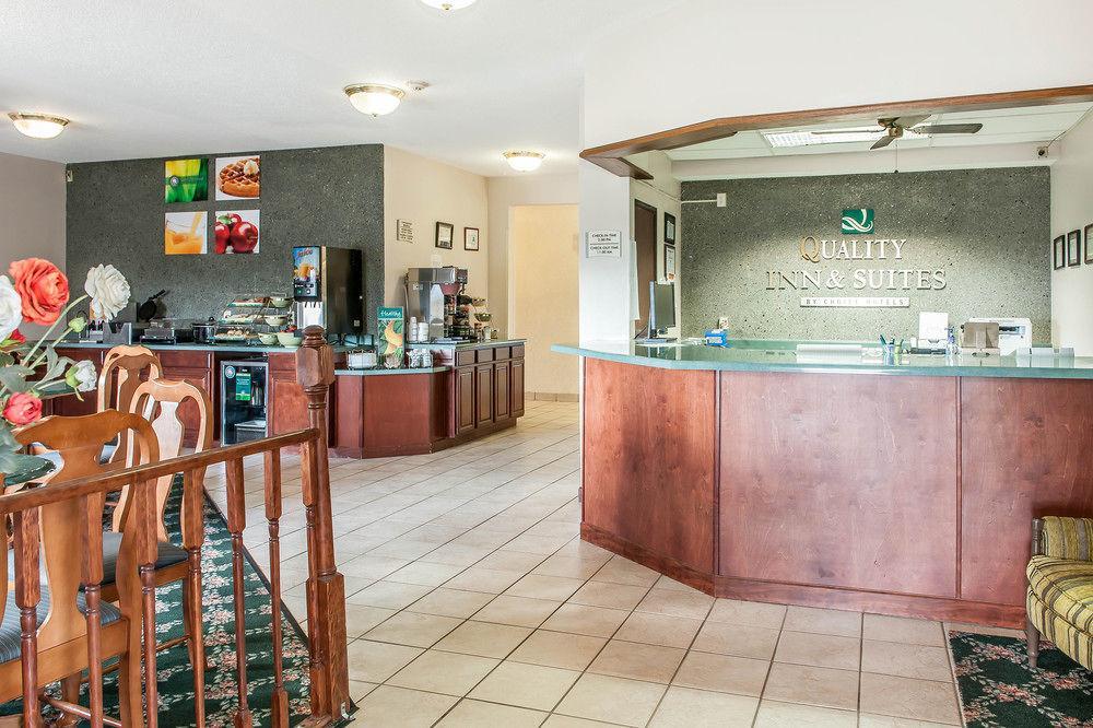 Quality Inn & Suites Danville Exterior foto