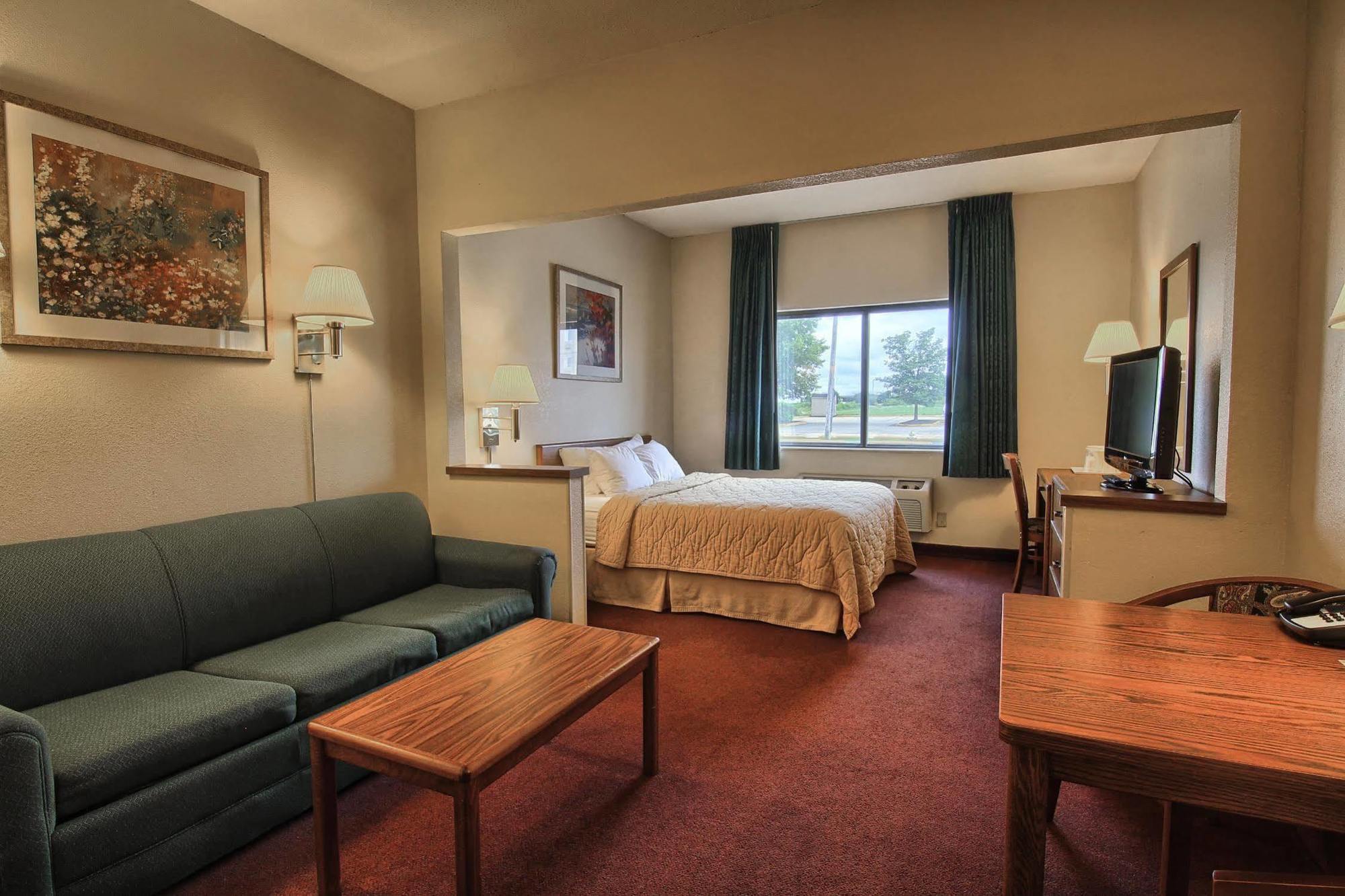 Quality Inn & Suites Danville Exterior foto